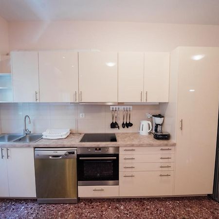 Luxury Apartment In Plaka - Acropolis Athens Exterior photo