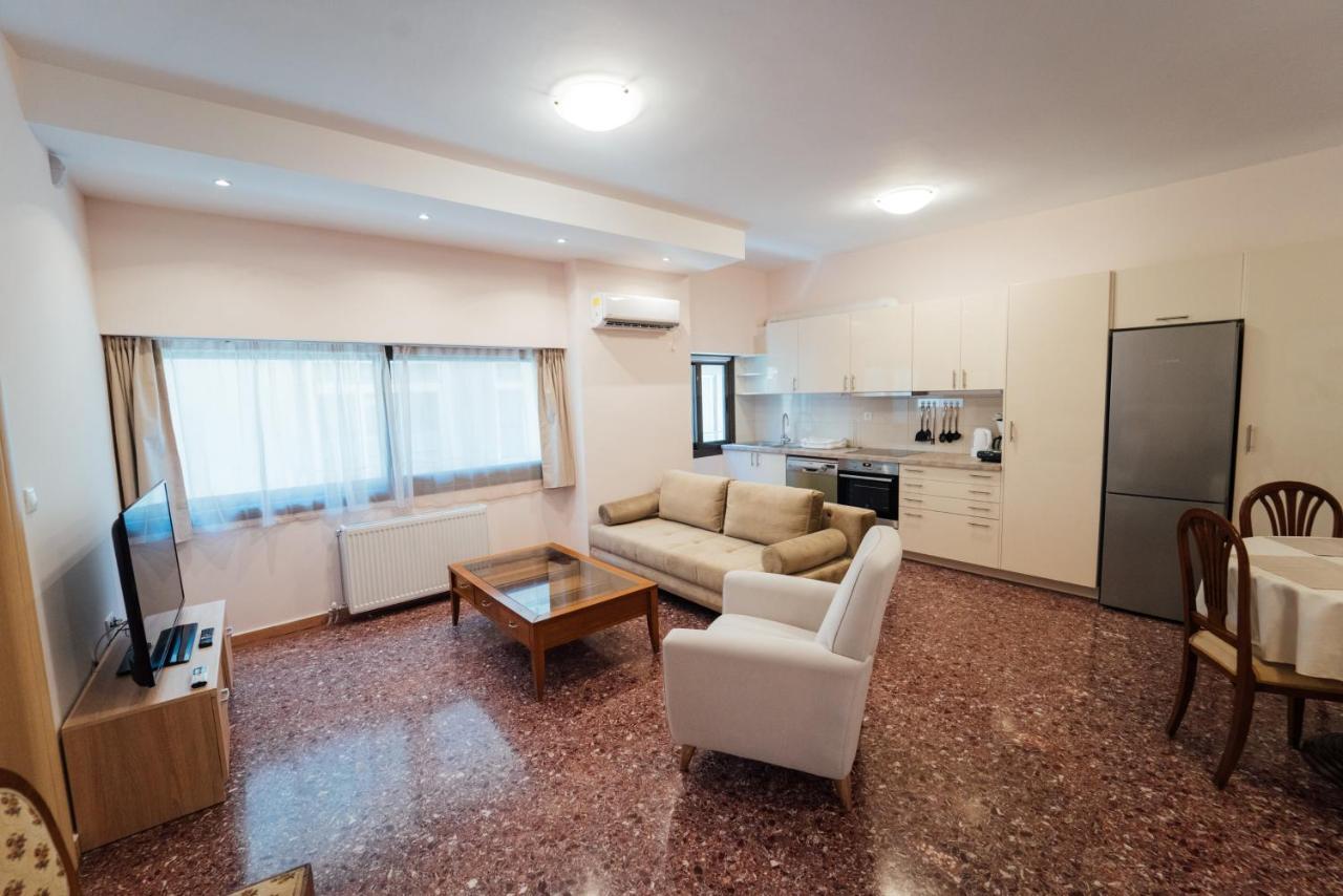 Luxury Apartment In Plaka - Acropolis Athens Exterior photo
